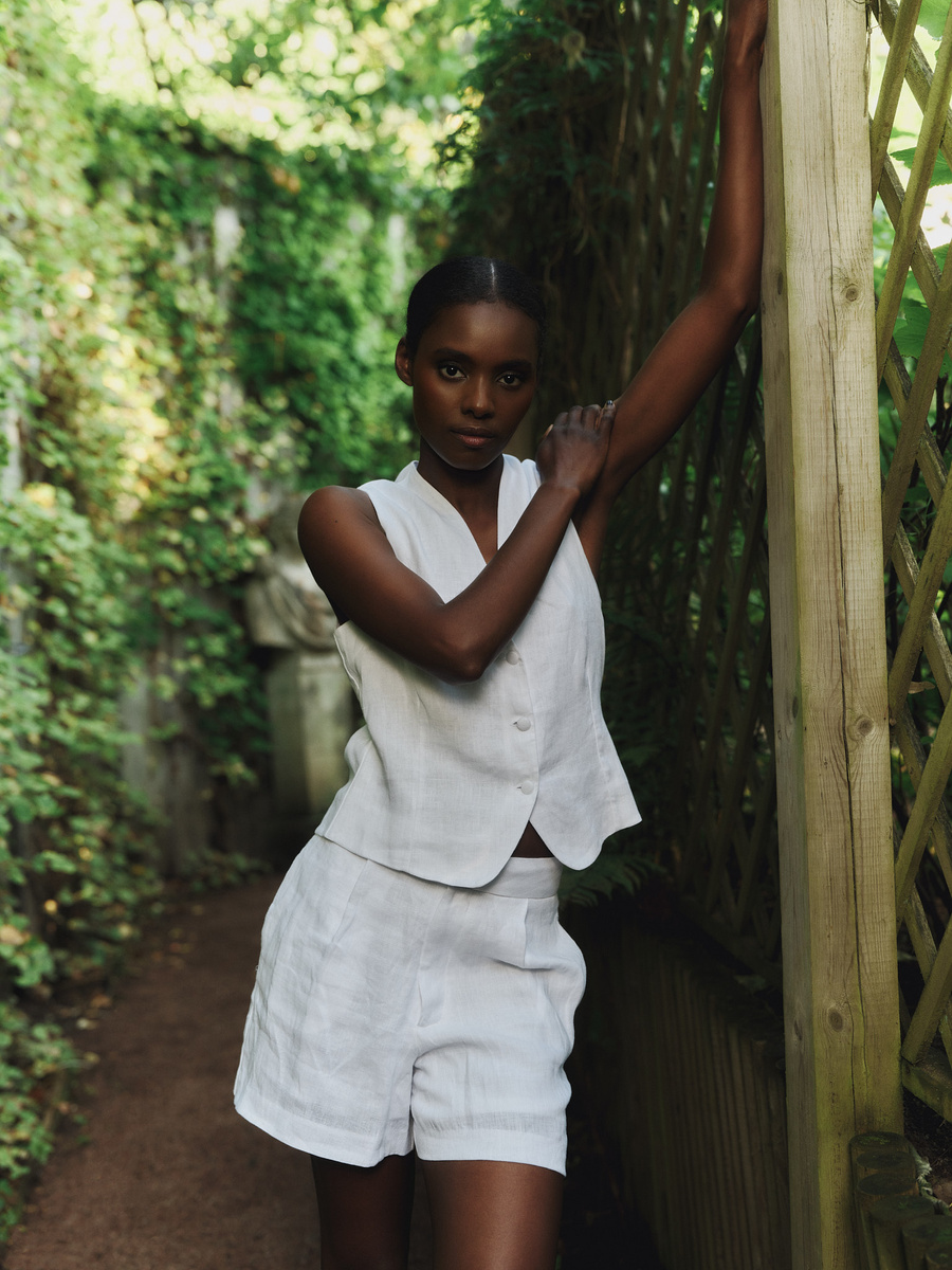 Freya Solid Linen Shorts