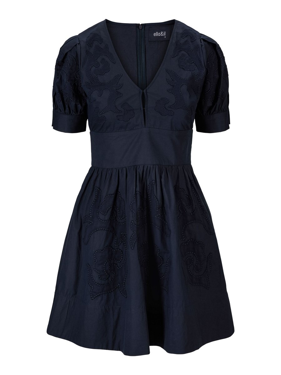 Zenda Embroidery Dress