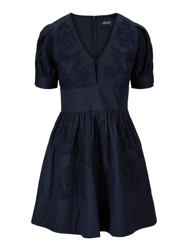 Zenda Embroidery Dress