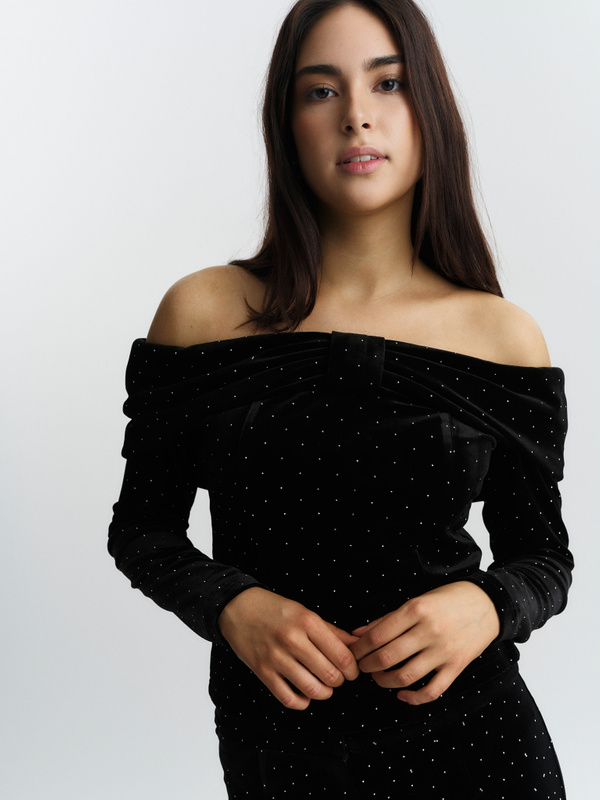 Tale stud velour top